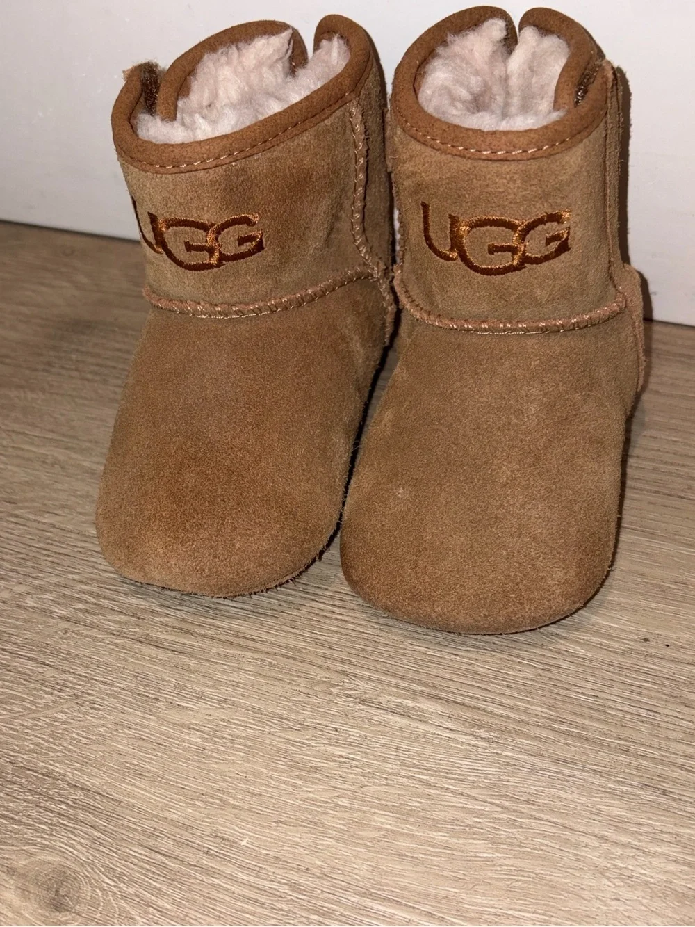 UGG baby jesse